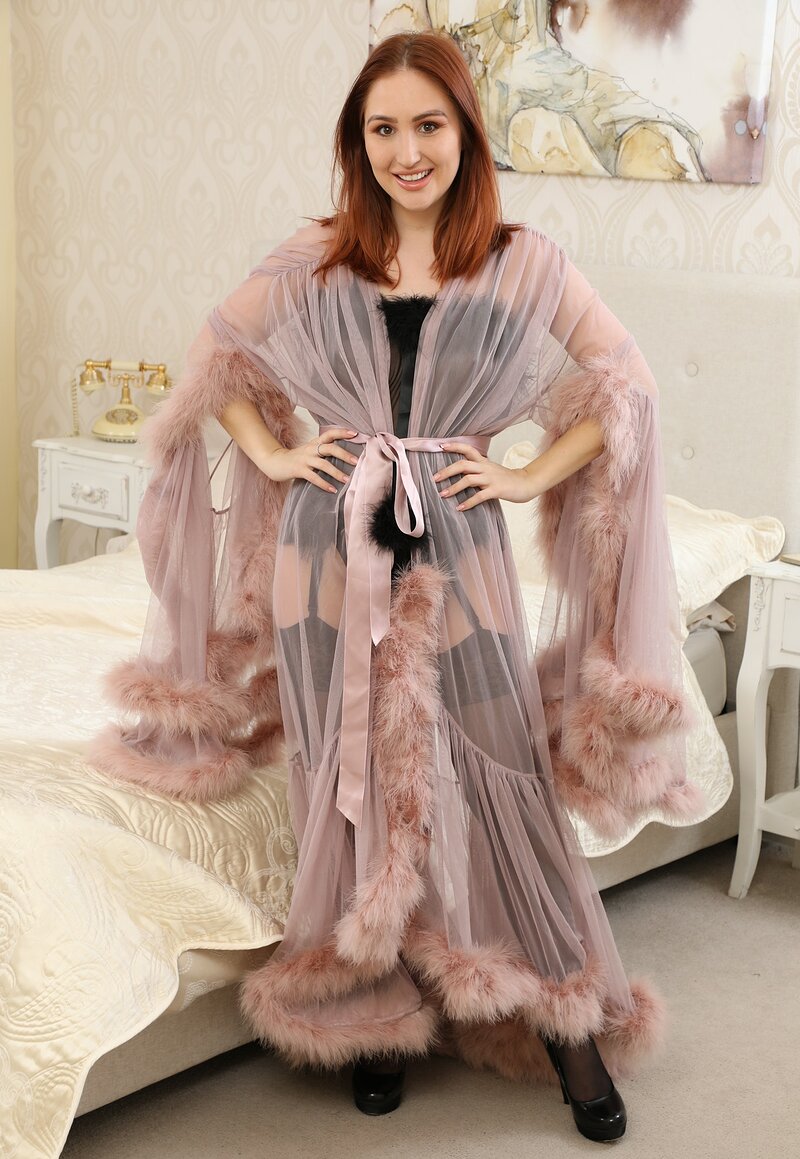 Варвара, 20 лет, 1 размер груди